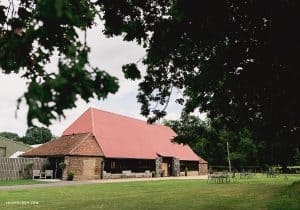 Red Barn - Luis Holden Photography