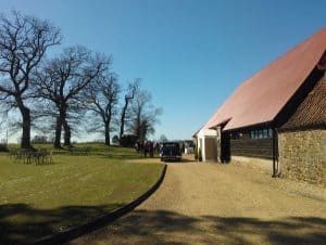 Red Barn - drive-way